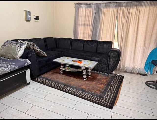 3 BEDROOM APARTMENT FOR SALE IN WATERVAL EAST